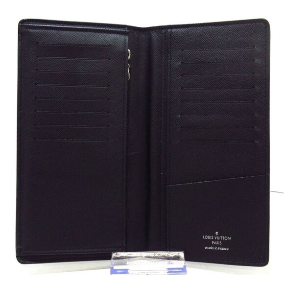 LOUIS VUITTON Black Taiga Brazza Bifold Long Wallet (MSRP $780) - Picture 3 of 12
